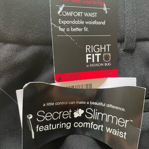 NWT Fashion Bug
Secret Slimmer Petite Womens Black Pants
Size 18